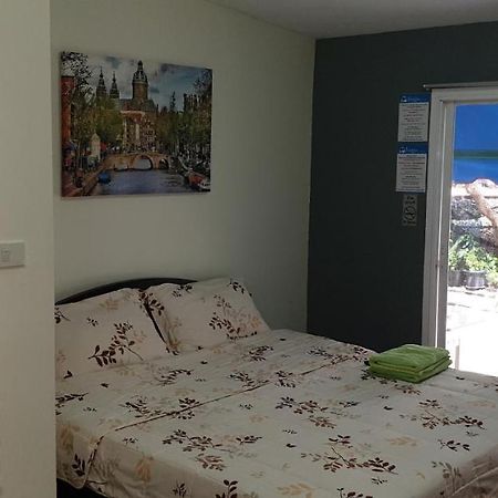 Jingjo Guesthouse Cha-Am Bagian luar foto