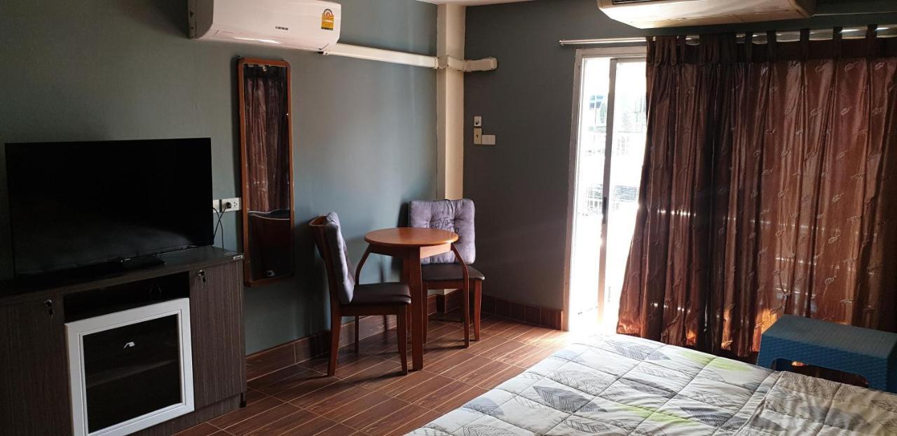 Jingjo Guesthouse Cha-Am Bagian luar foto